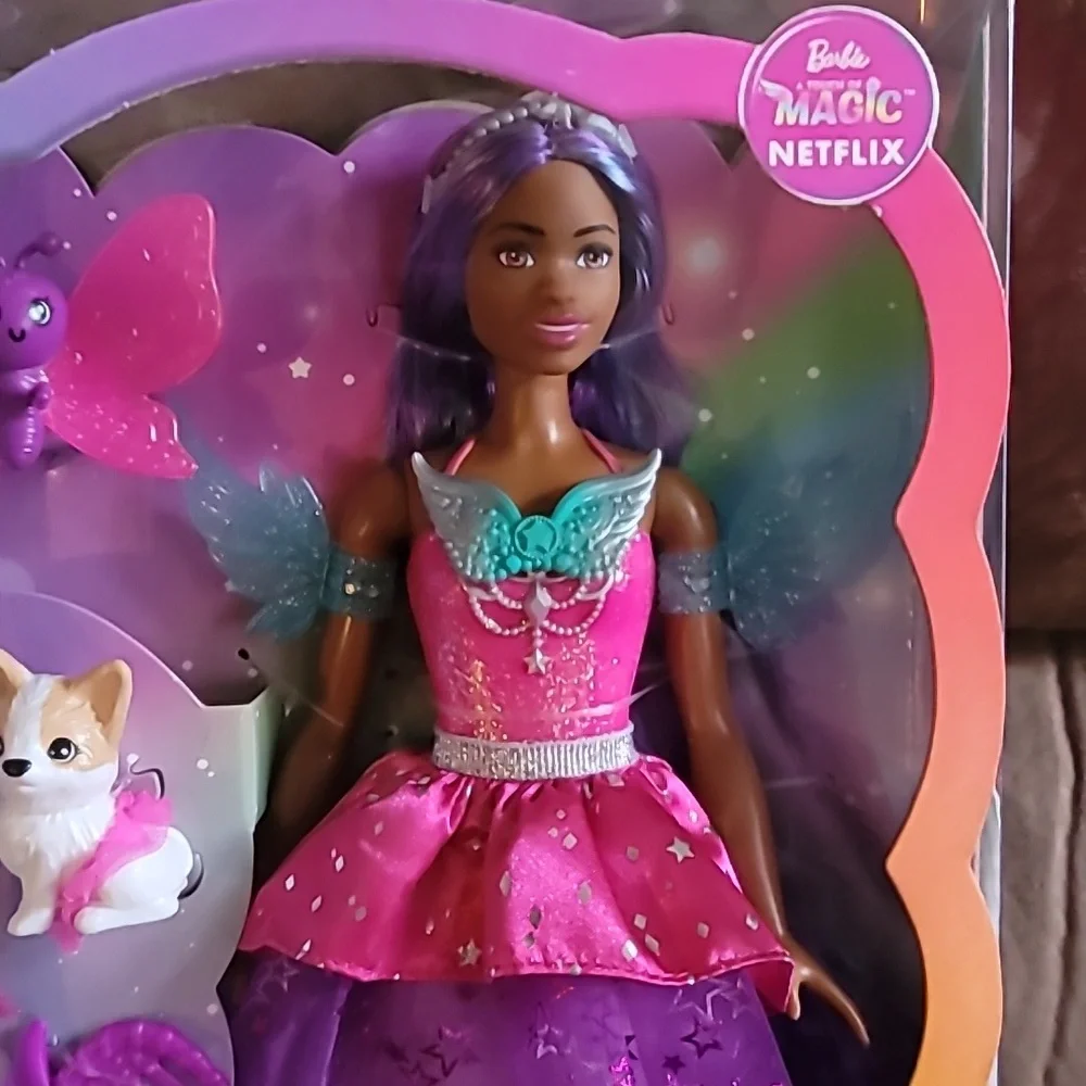 Barbie touch of Magic BNIB - Picture 3 of 5